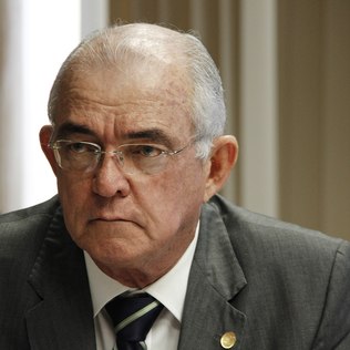 Planos econômicos: INSS se junta a bancos para reduzir juros