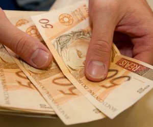 Caixa pagou R$ 38,7 milhões em abonos a 53 mil trabalhadores