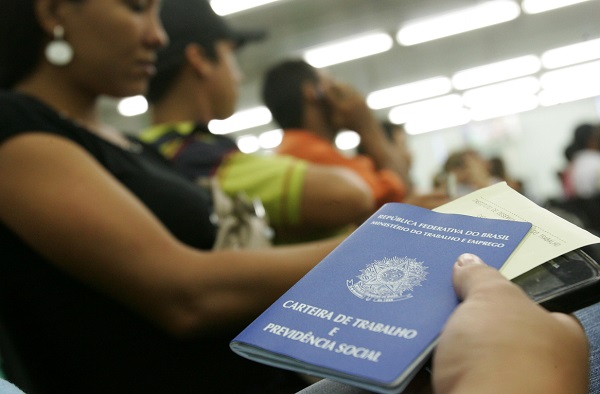 Desemprego, infelizmente, ganha força no comércio e em serviços